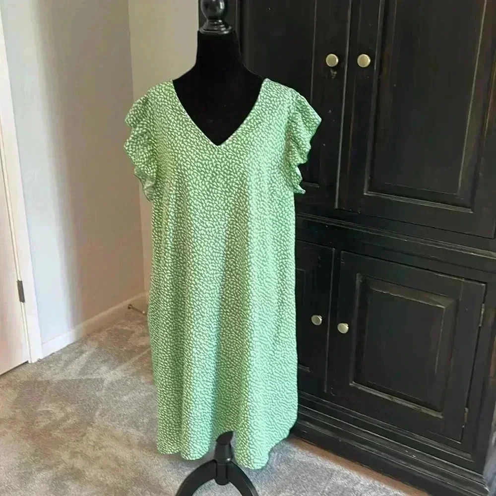 5 for 25$
SHEIN hearts plus dress